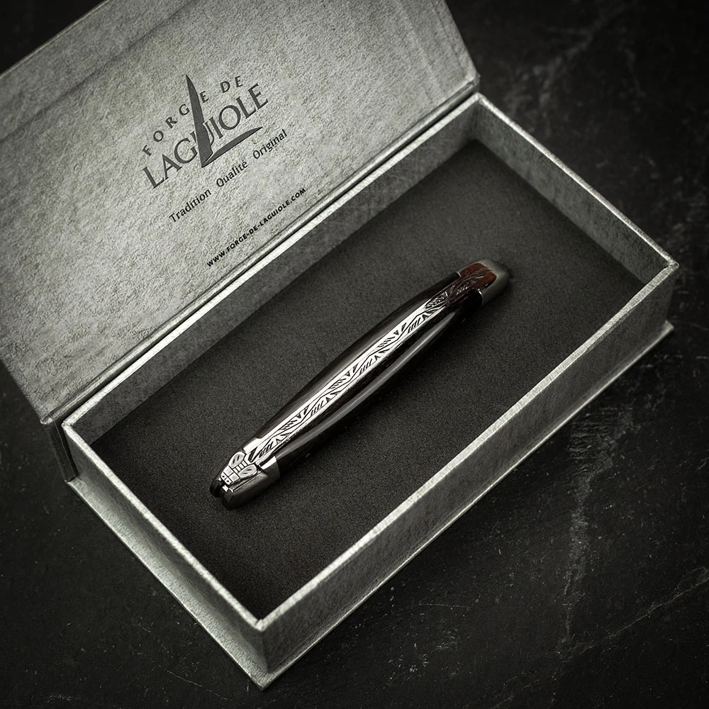 Forge De Laguiole Folding Knife High Polish Blade With Dark Horn Handle - 11cm 10 Forge De Laguiole Folding Knife High Polish Blade With Dark Horn Handle - 11cm - Image 8