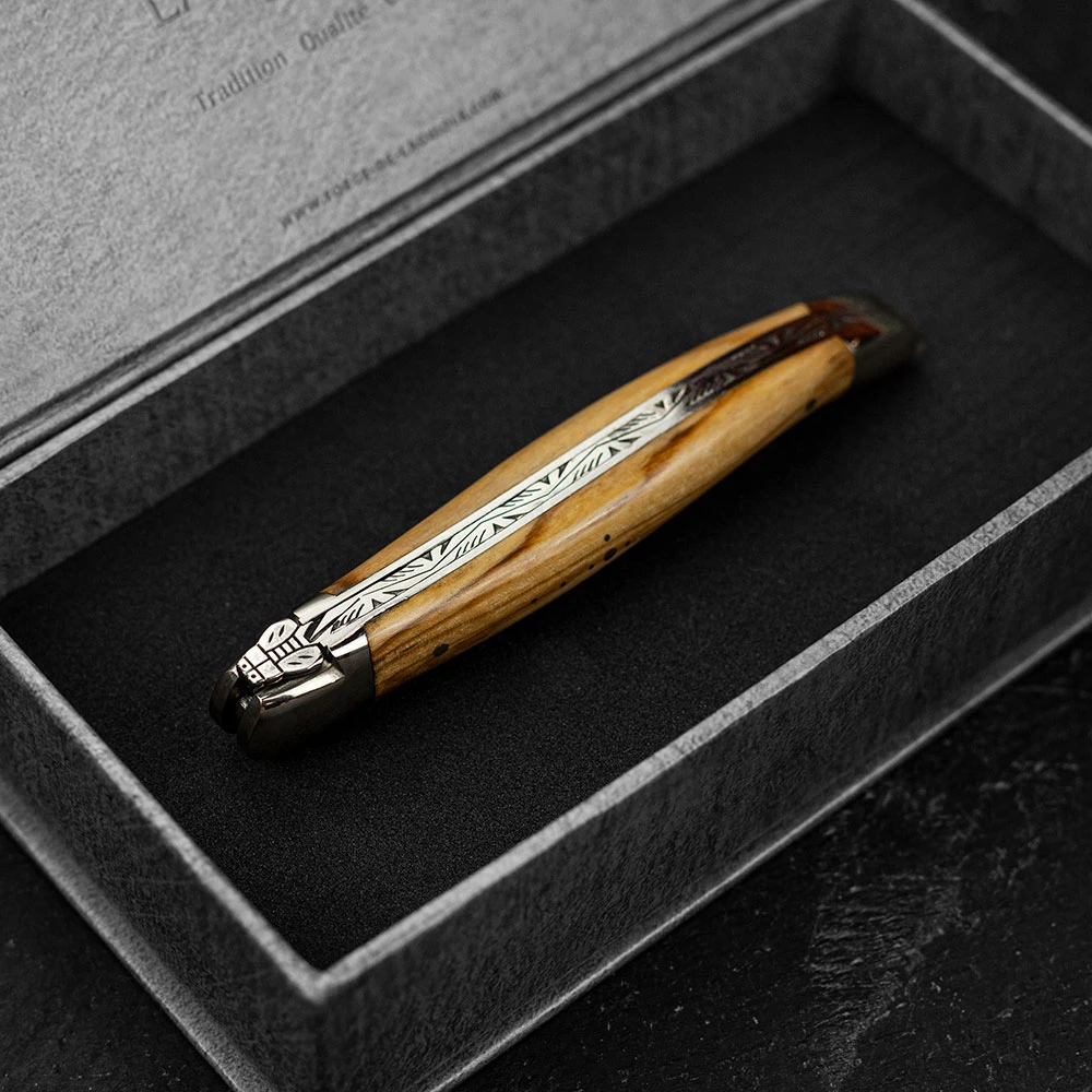 Forge De Laguiole Folding Knife High Polish Blade With Olive Handle - 11cm 9 Forge De Laguiole Folding Knife High Polish Blade With Olive Handle - 11cm - Image 7