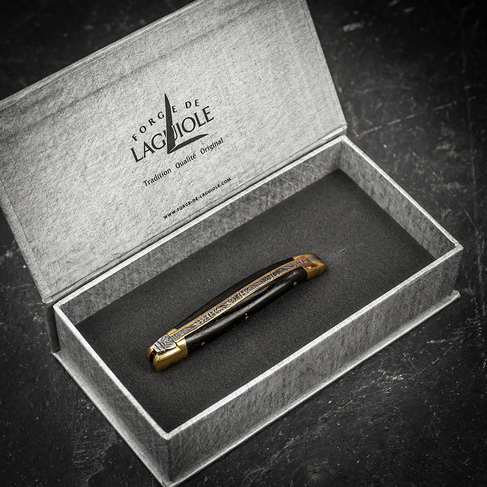 Forge De Laguiole Traditional Folding Knife, 9cm High Polish Finish, Brass Bolsters, Ebony Handle 4 Forge De Laguiole Traditional Folding Knife, 9cm High Polish Finish, Brass Bolsters, Ebony Handle - Image 2