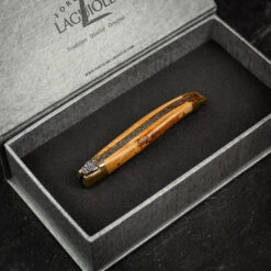 Forge De Laguiole Traditional Folding Knife, 9cm High Polish Finish, Brass Bolsters, Juniper Handle -Kitchen Knife Store 129ge juniperhandle 1