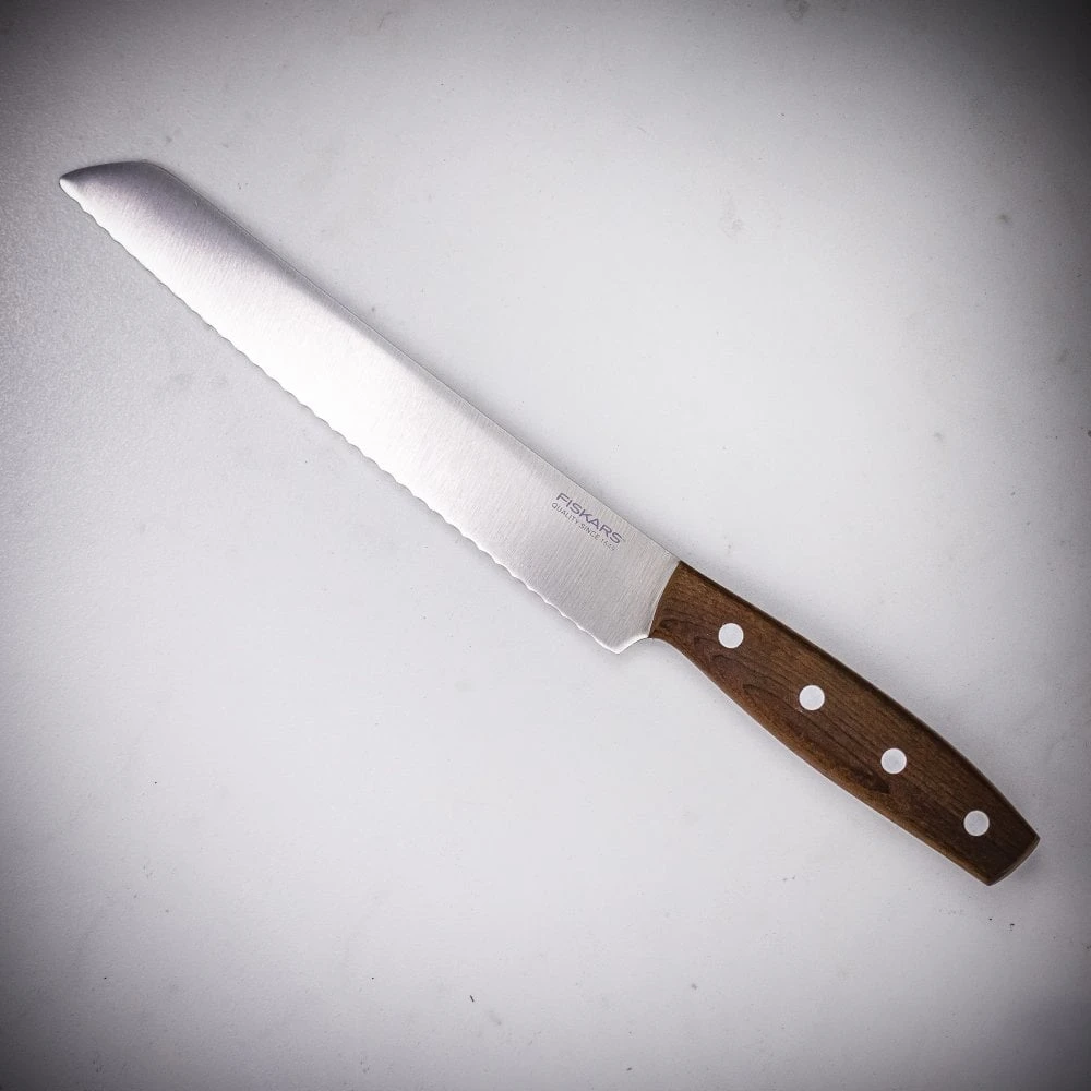 Fiskars Norr Bread Knife With Wooden Handle 3 Fiskars Norr Bread Knife With Wooden Handle