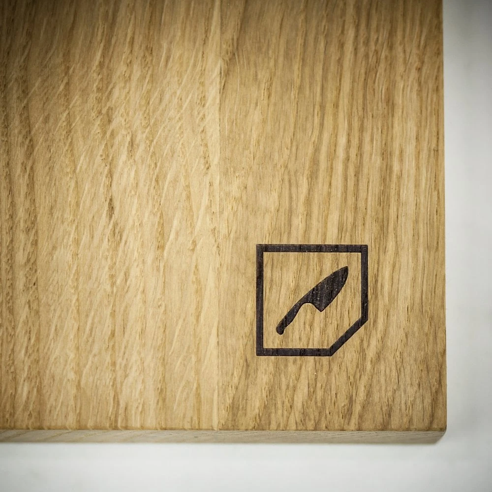 Rio Lindo Solid Oak Chopping Board With Handle - Medium 7 Rio Lindo Solid Oak Chopping Board With Handle - Medium - Image 5