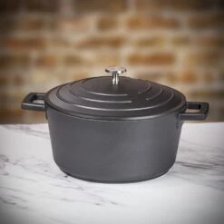 MasterClass Cast Aluminium 4 Litre Casserole Dish - Black