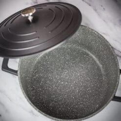 MasterClass Cast Aluminium 5 Litre Casserole Dish - Black