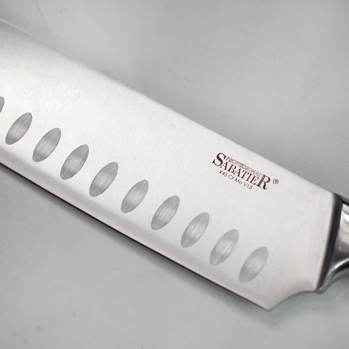 Sabatier Professional 7" Santoku Knife 6 Sabatier Professional 7" Santoku Knife - Image 4