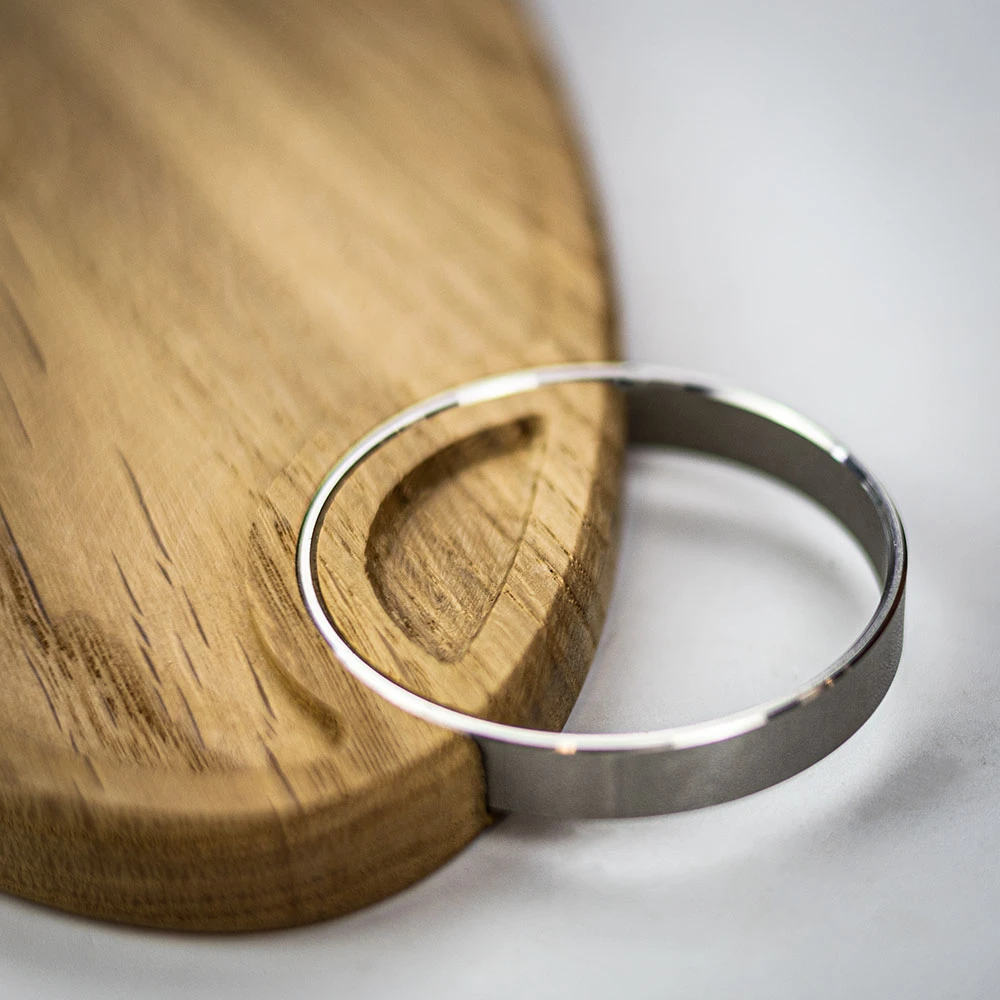 Rio Lindo Birdy Oak Cutting Board - Small 4 Rio Lindo Birdy Oak Cutting Board - Small - Image 2