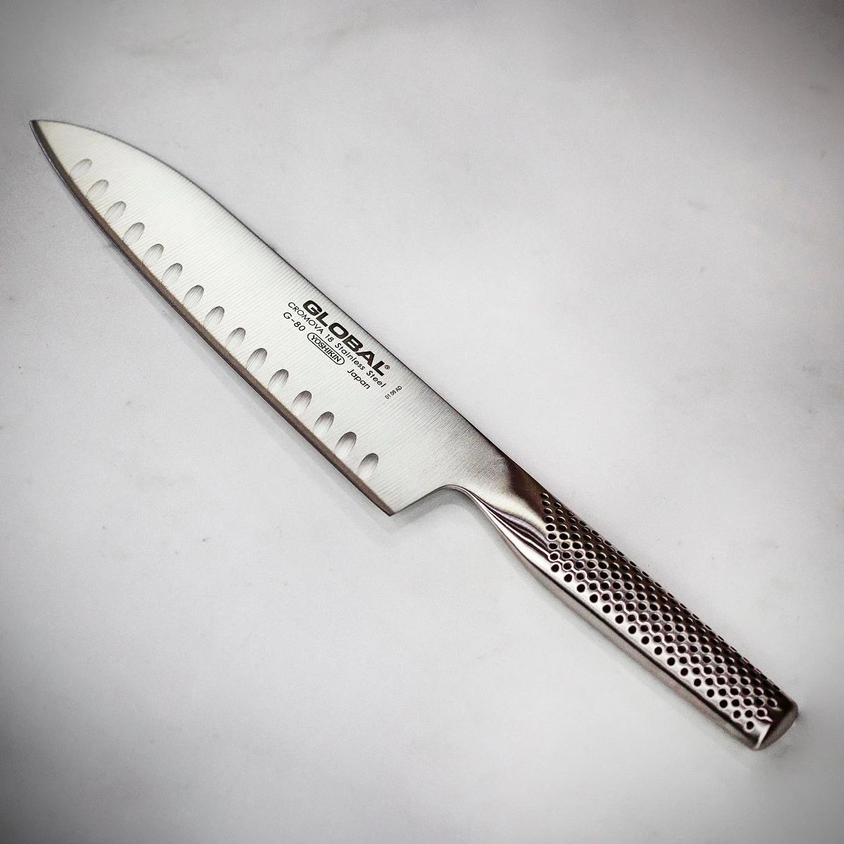 Global 18cm Fluted Santoku Knife 3 Global 18cm Fluted Santoku Knife