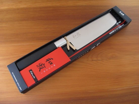 KAI Wasabi Black Nakiri Knife 16.5cm 5 KAI Wasabi Black Nakiri Knife 16.5cm - Image 3