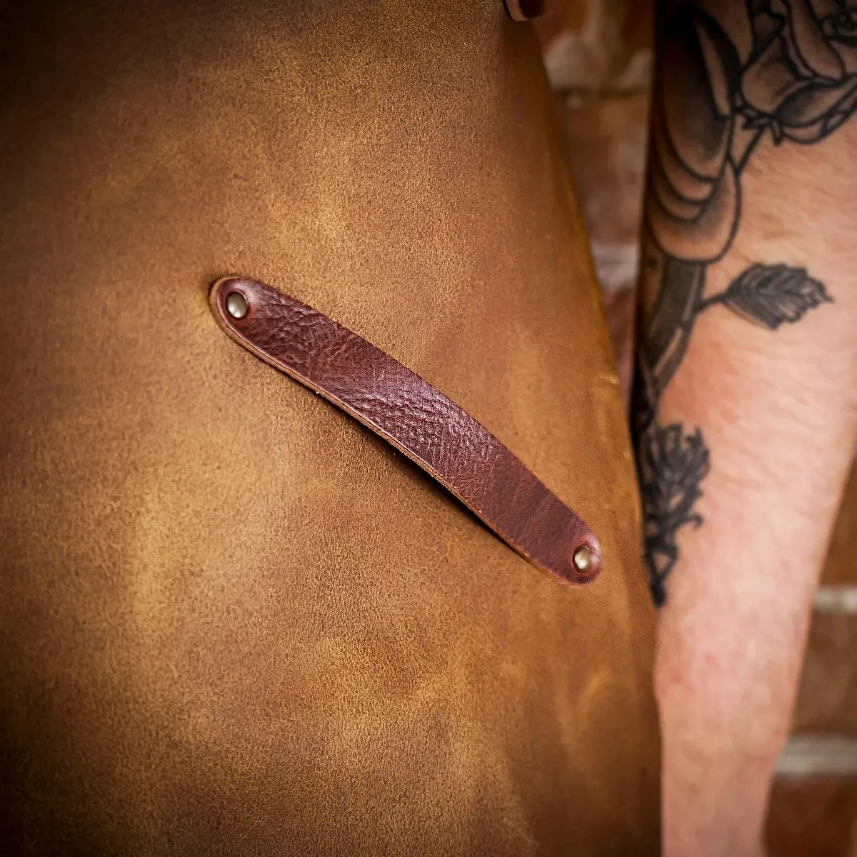 Crafted Vintage Leather Apron 18 Crafted Vintage Leather Apron - Image 16