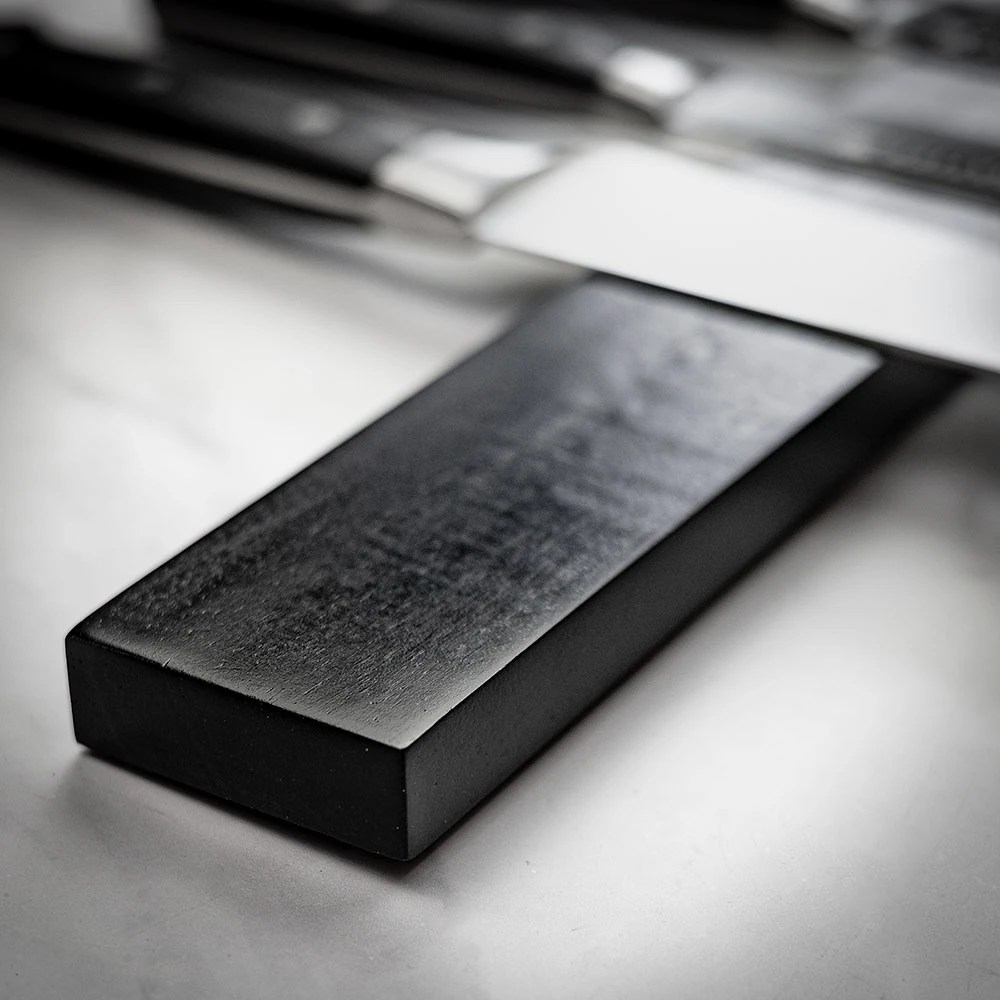 Rockingham Forge 18" Black Cherry Magnetic Knife Rack 5 Rockingham Forge 18" Black Cherry Magnetic Knife Rack - Image 3