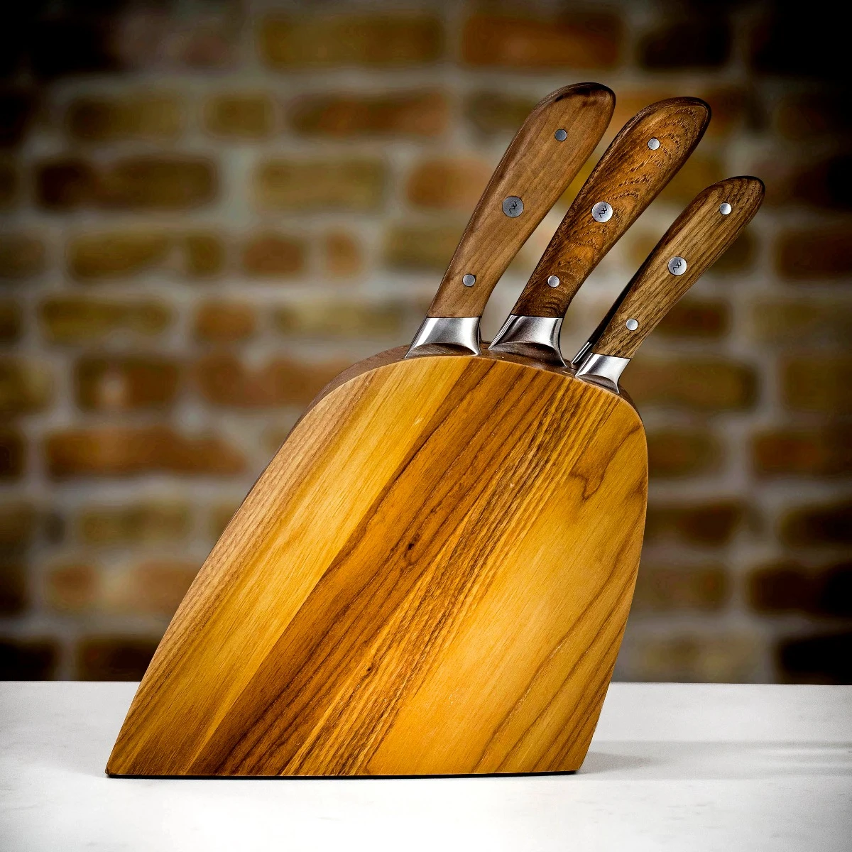 Rockingham Forge Ashwood Knife Block With Five Hammered Knives 3 Rockingham Forge Ashwood Knife Block With Five Hammered Knives