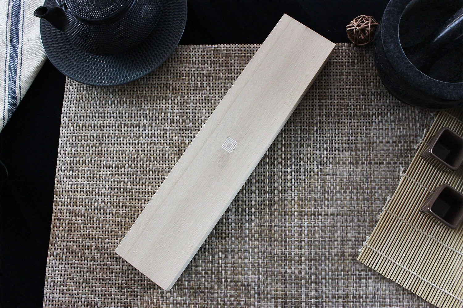 Shizu Hamono Yamato Hammered Santoku Knife 18cm 11 Shizu Hamono Yamato Hammered Santoku Knife 18cm - Image 9