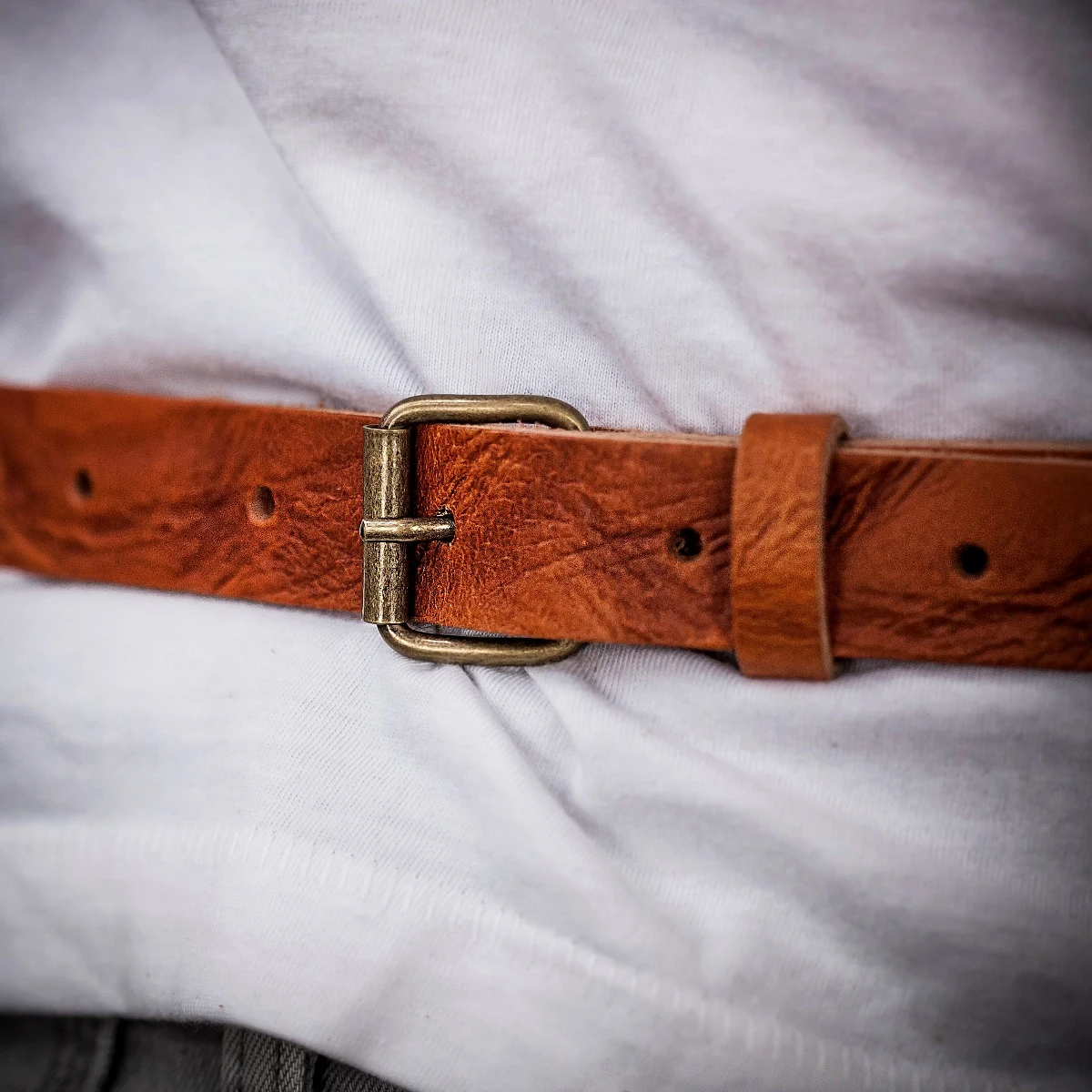 Crafted Vintage Short Leather Apron With Pocket 12 Crafted Vintage Short Leather Apron With Pocket - Image 10