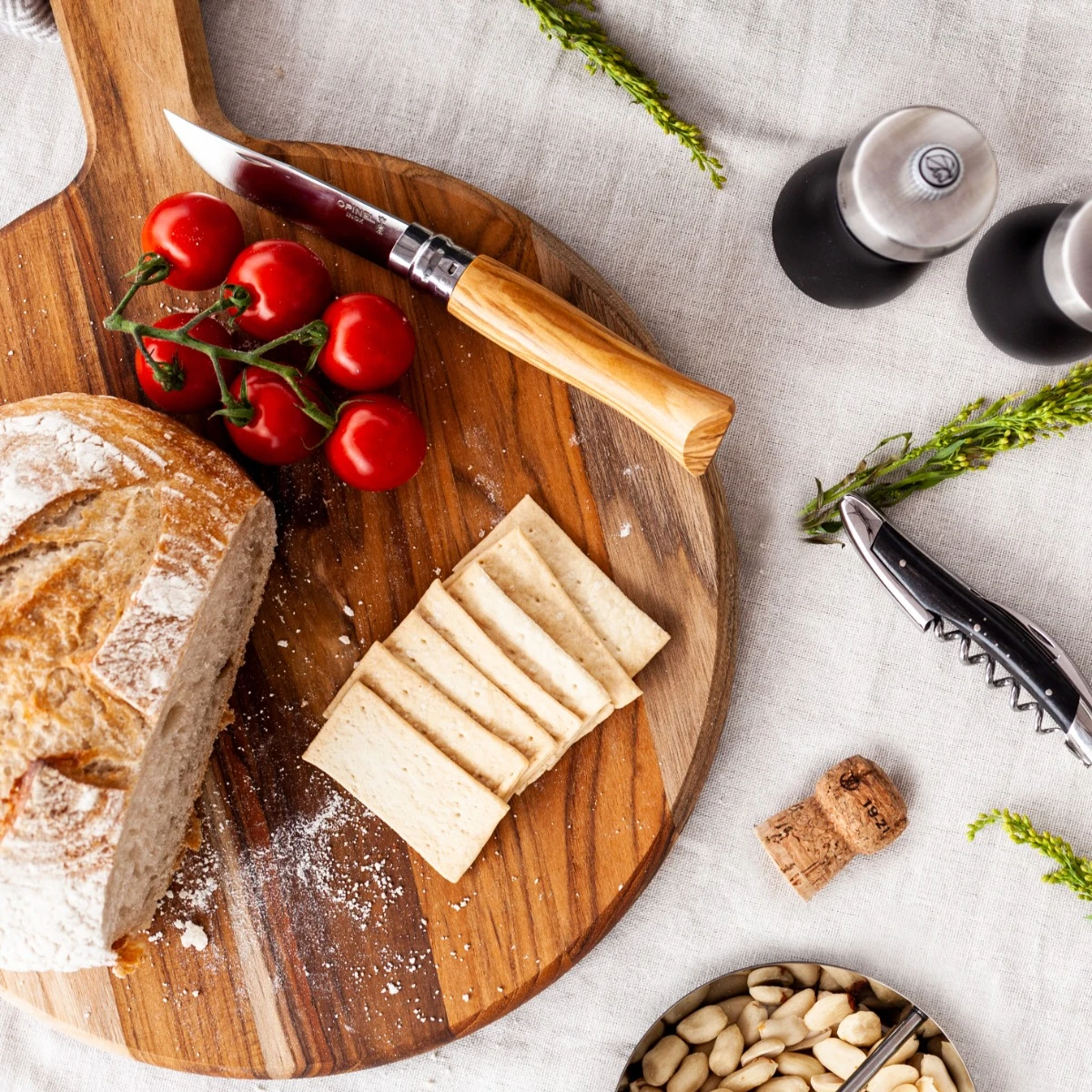 Tramontina Teak Round Chopping Board 4 Tramontina Teak Round Chopping Board - Image 2